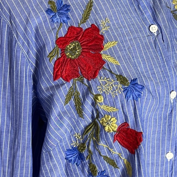 LOFT EMBROIDERED RUFFLE SLEEVE MENSWEAR STYLE BUTTON TOP, BLUE WHITE PINSTRIPE M - Picture 4 of 10